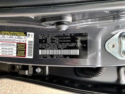 2025 Toyota Highlander XLE