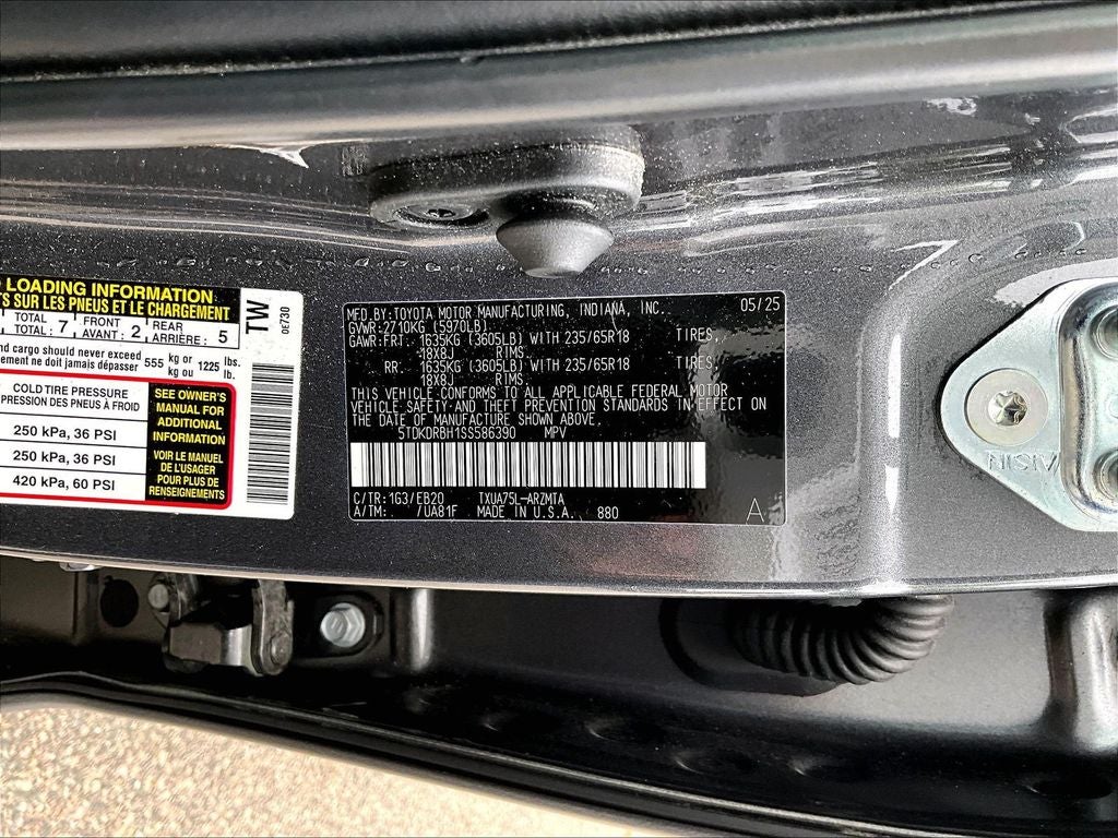 2025 Toyota Highlander XLE