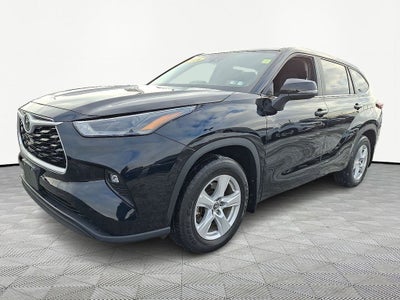 2024 Toyota Highlander LE