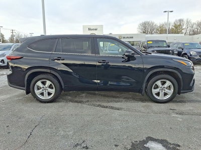 2024 Toyota Highlander LE