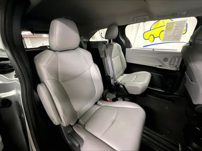 2025 Toyota Sienna XLE 8 Passenger