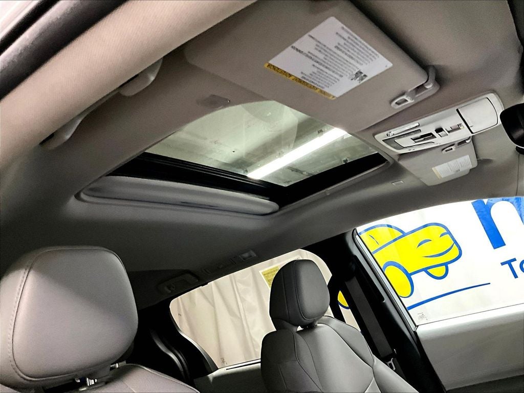 2025 Toyota Sienna XLE 8 Passenger