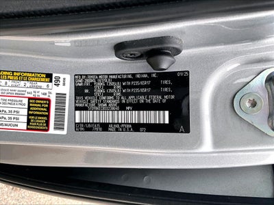 2025 Toyota Sienna XLE 8 Passenger