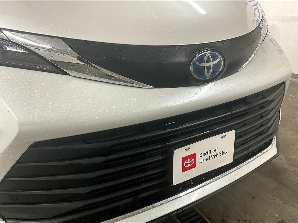 2024 Toyota Sienna XLE 8 Passenger