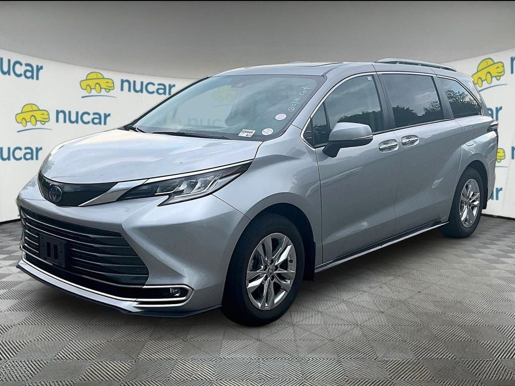 2023 Toyota Sienna Limited 7 Passenger