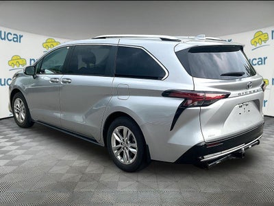 2023 Toyota Sienna Limited 7 Passenger