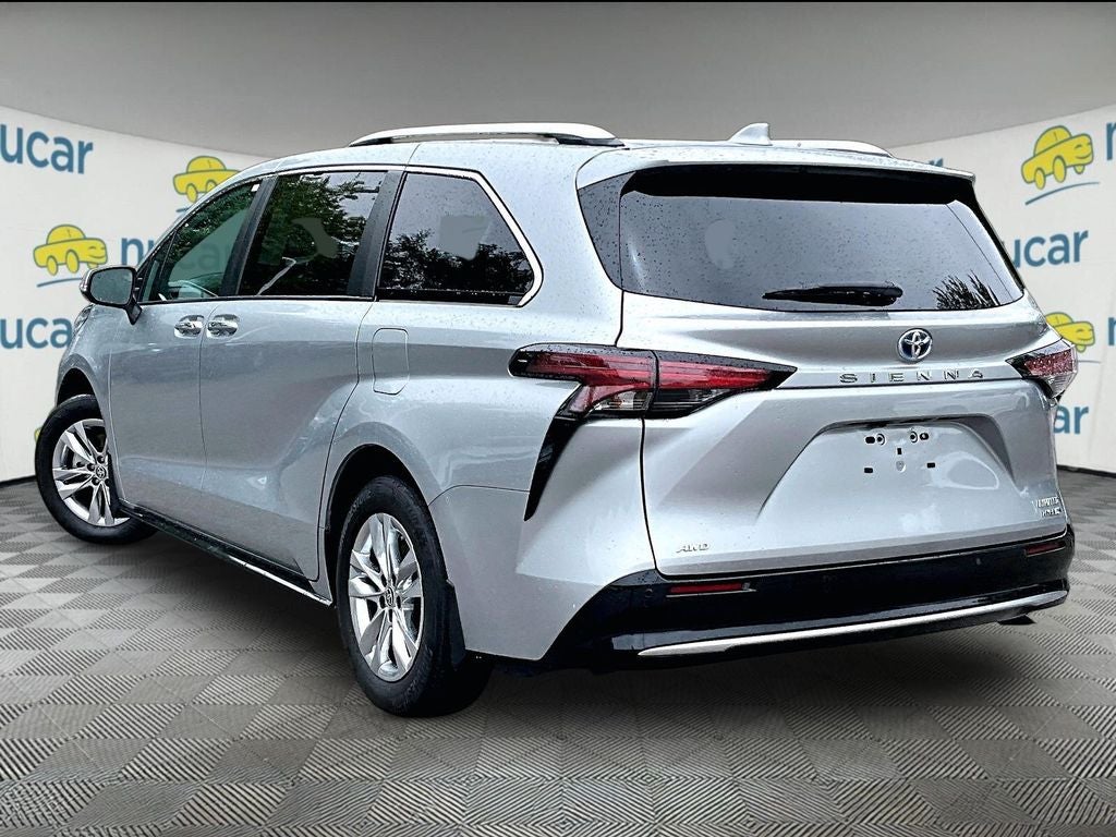 2023 Toyota Sienna Limited 7 Passenger