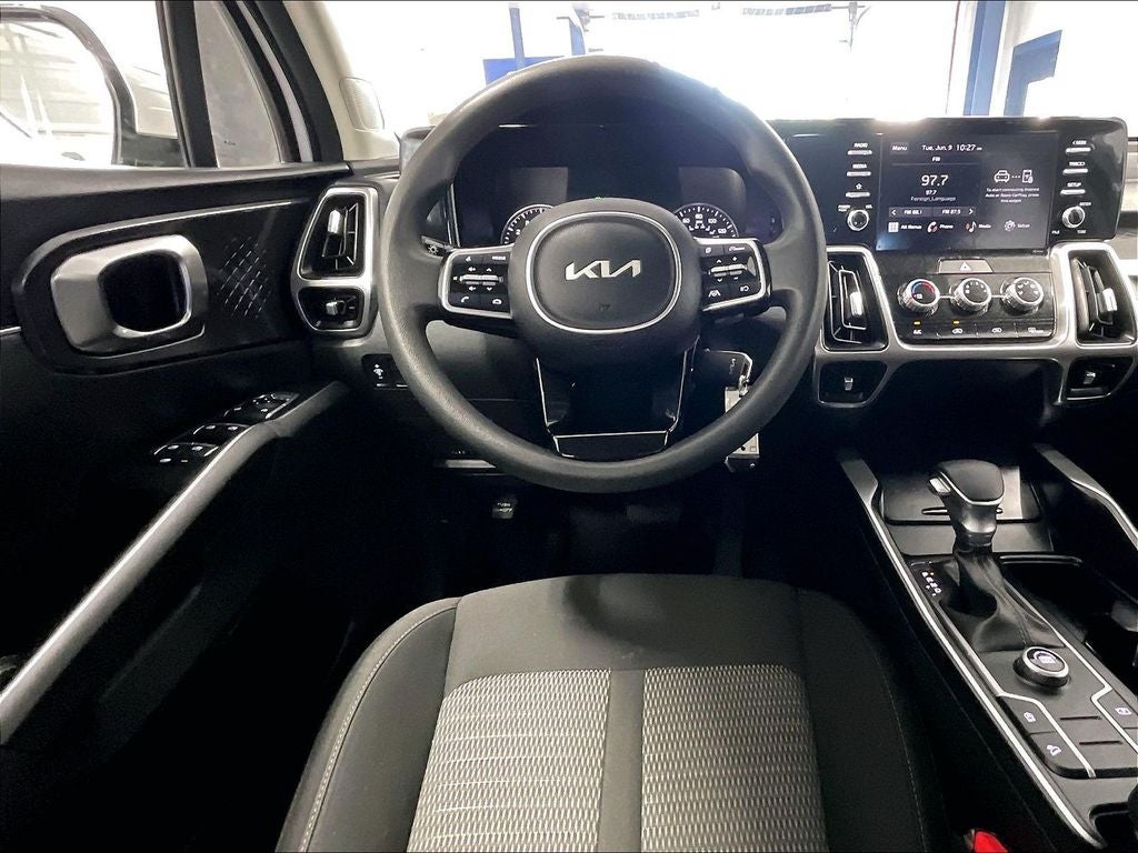 2022 Kia Sorento LX
