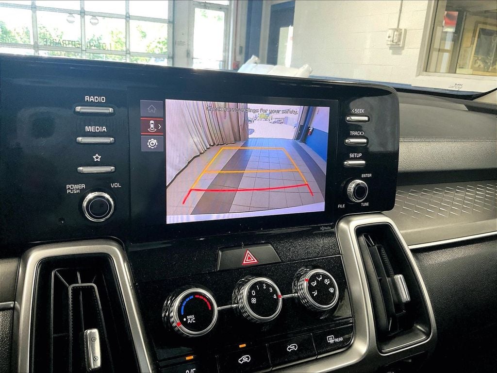 2022 Kia Sorento LX