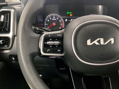 2022 Kia Sorento LX