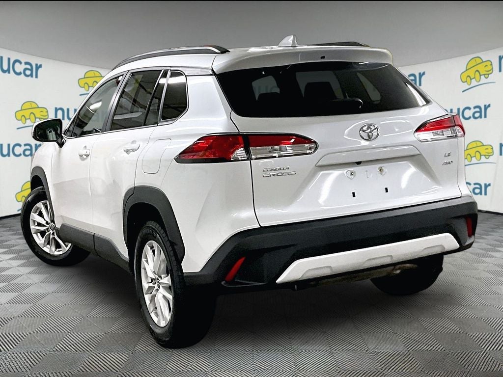 2023 Toyota Corolla Cross LE