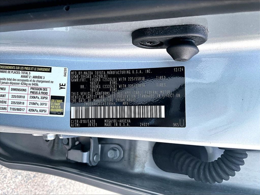2025 Toyota Corolla Cross XLE