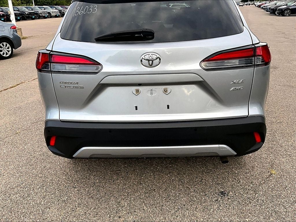 2025 Toyota Corolla Cross XLE