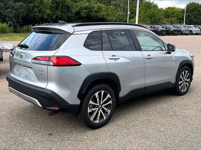 2025 Toyota Corolla Cross XLE