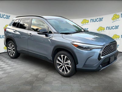 2025 Toyota Corolla Cross XLE