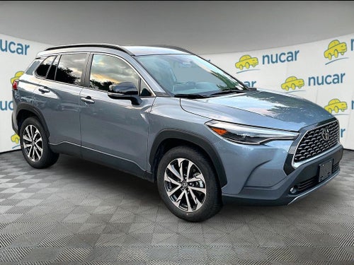 2025 Toyota Corolla Cross XLE