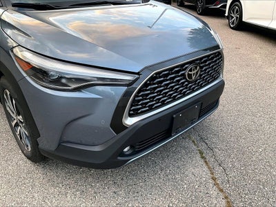 2025 Toyota Corolla Cross XLE