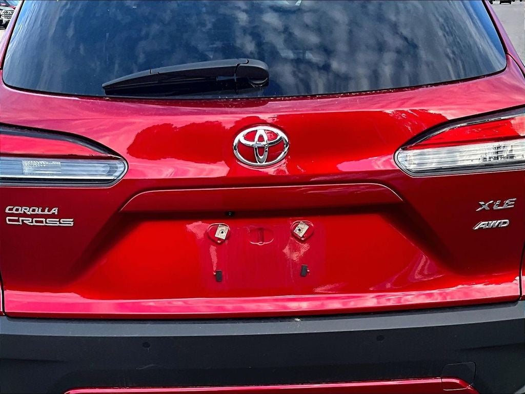 2025 Toyota Corolla Cross XLE