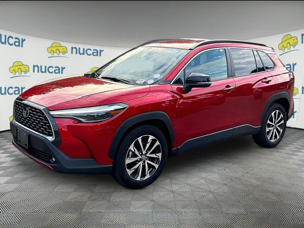 2025 Toyota Corolla Cross XLE