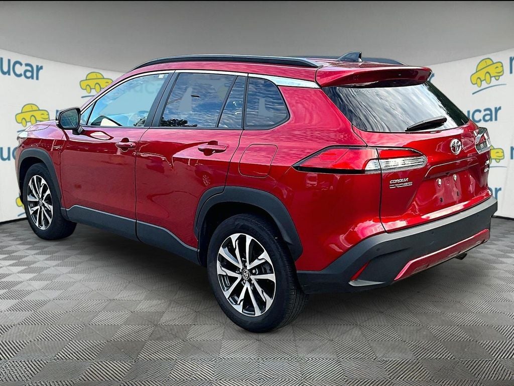 2025 Toyota Corolla Cross XLE