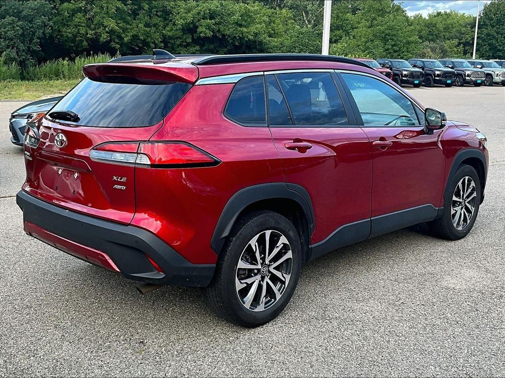 2025 Toyota Corolla Cross XLE