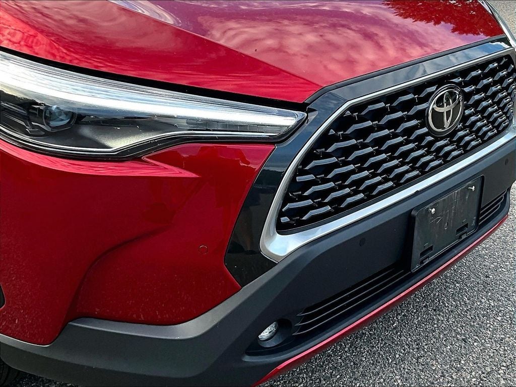2025 Toyota Corolla Cross XLE