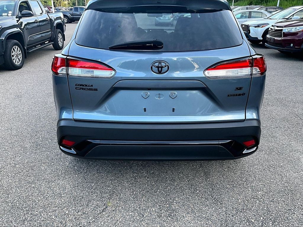 2023 Toyota Corolla Cross Hybrid SE