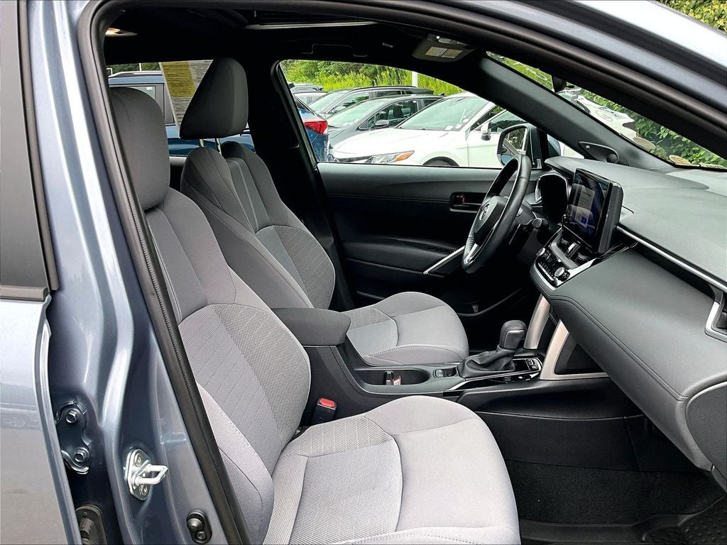 2023 Toyota Corolla Cross Hybrid SE