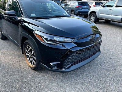 2025 Toyota Corolla Cross Hybrid SE