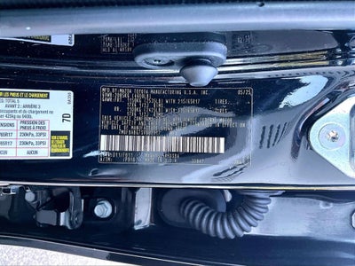 2025 Toyota Corolla Cross Hybrid SE