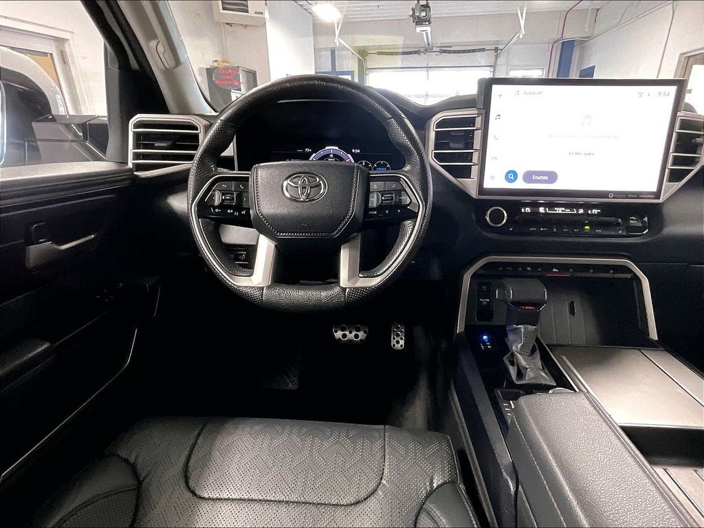 2024 Toyota Sequoia SR5