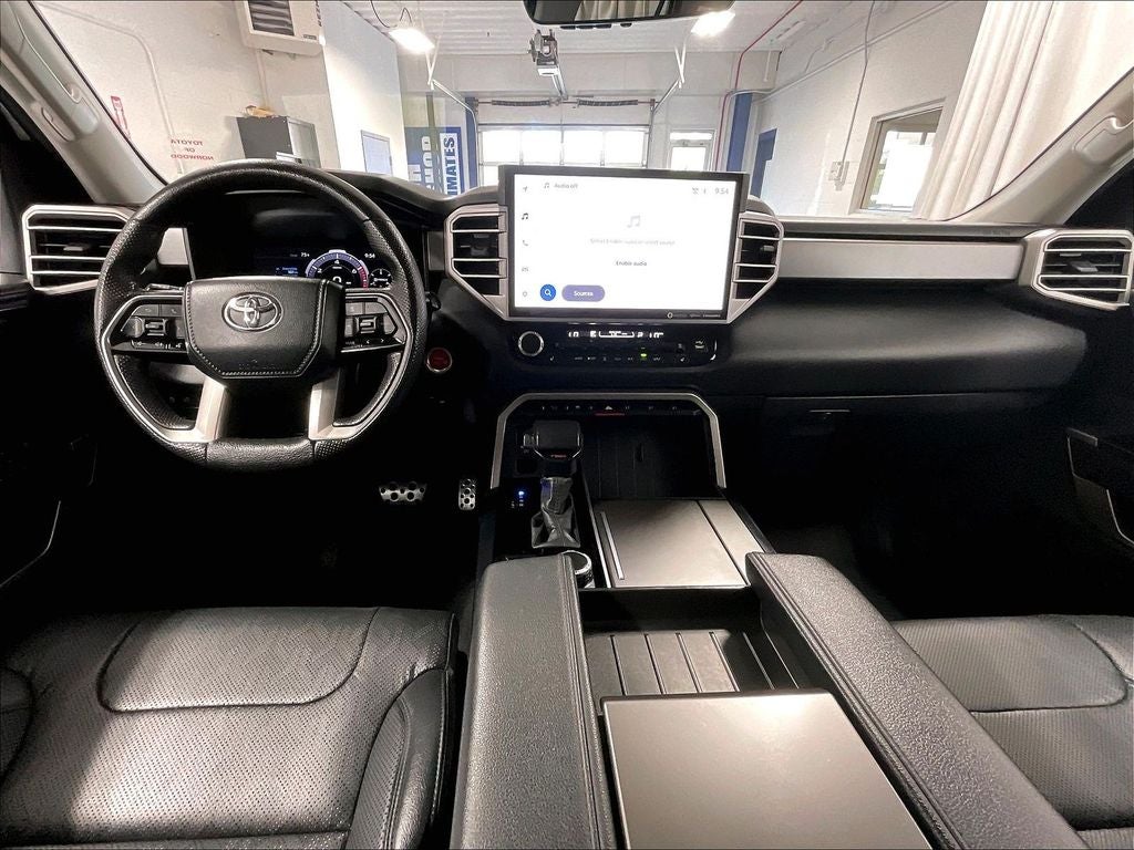 2024 Toyota Sequoia SR5