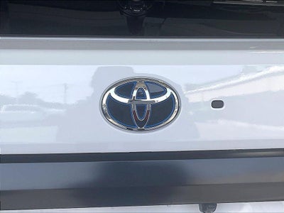 2024 Toyota Sequoia SR5