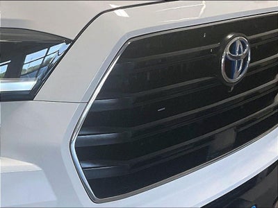 2024 Toyota Sequoia SR5