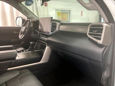 2024 Toyota Sequoia SR5
