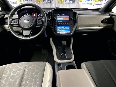 2025 Subaru Forester Base
