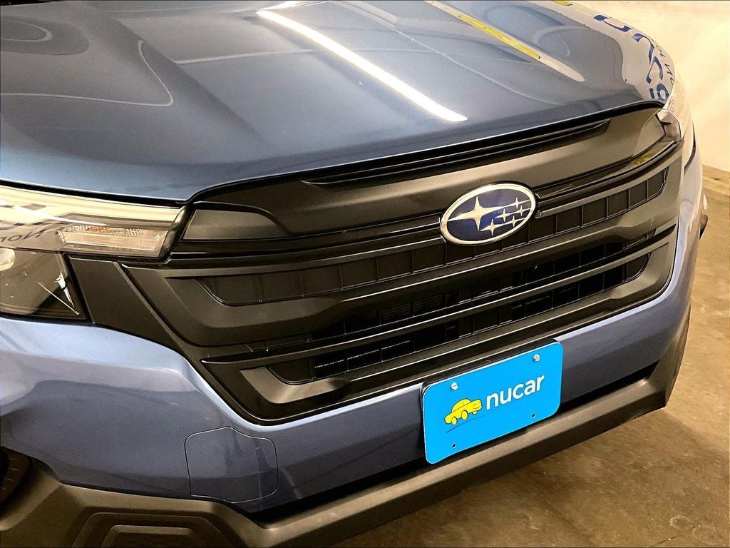 2025 Subaru Forester Base