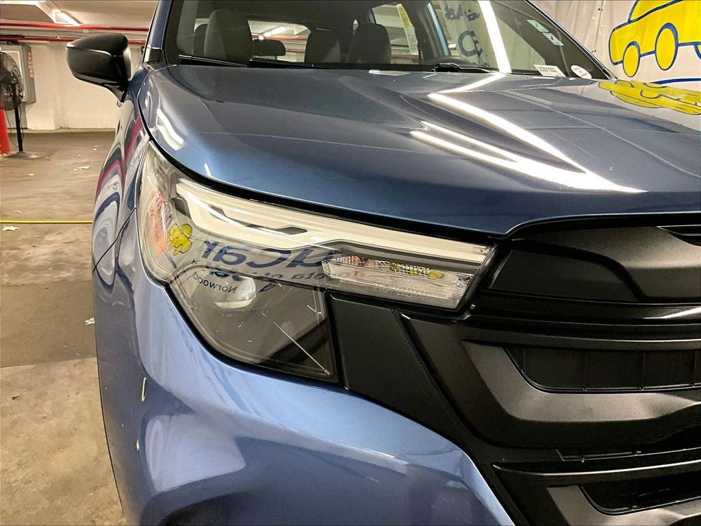 2025 Subaru Forester Base