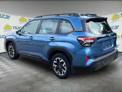 2025 Subaru Forester Base