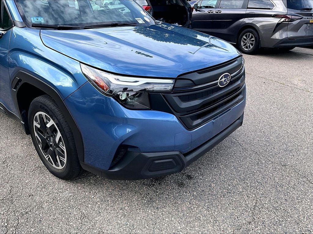 2025 Subaru Forester Base