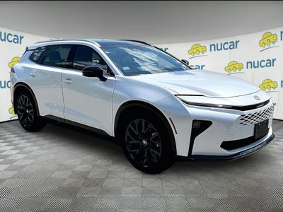 2025 Toyota Crown Signia Limited