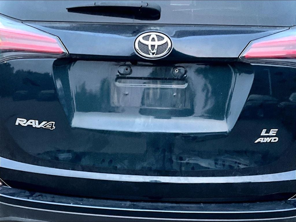 2017 Toyota RAV4 LE