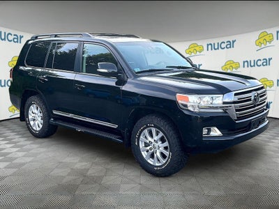2016 Toyota Land Cruiser Base
