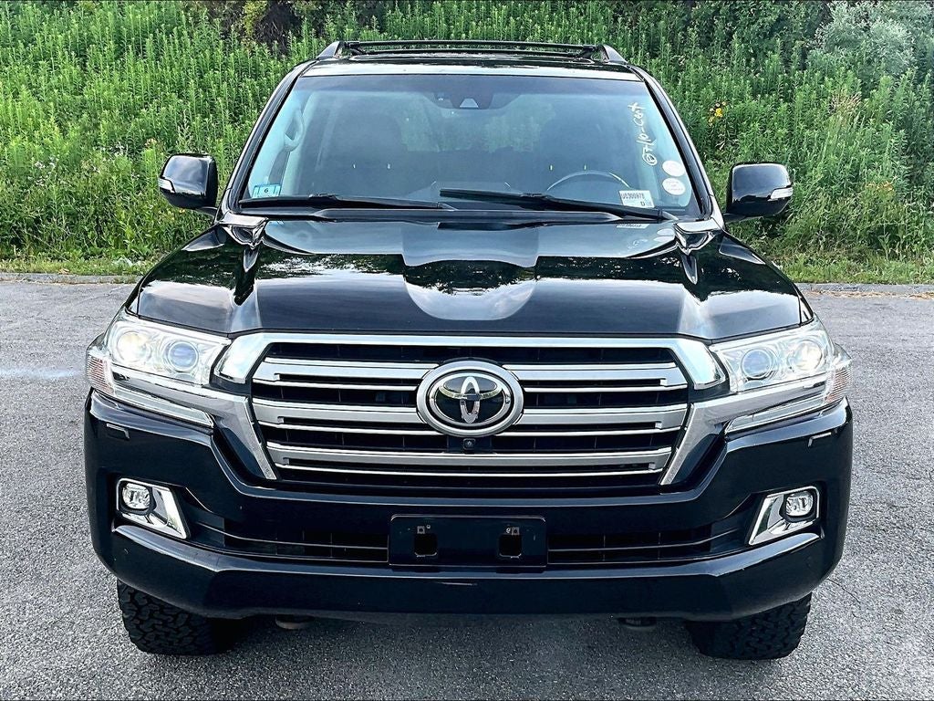 2016 Toyota Land Cruiser Base