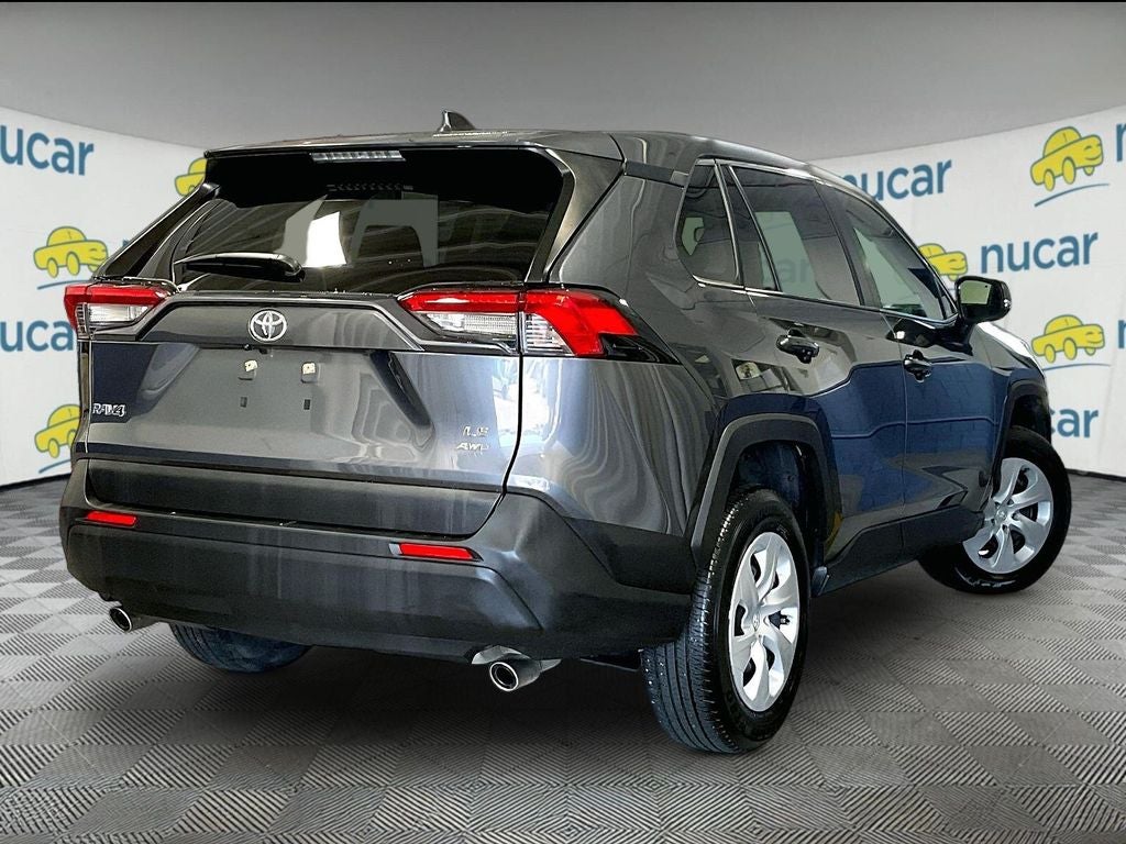 2025 Toyota RAV4 LE