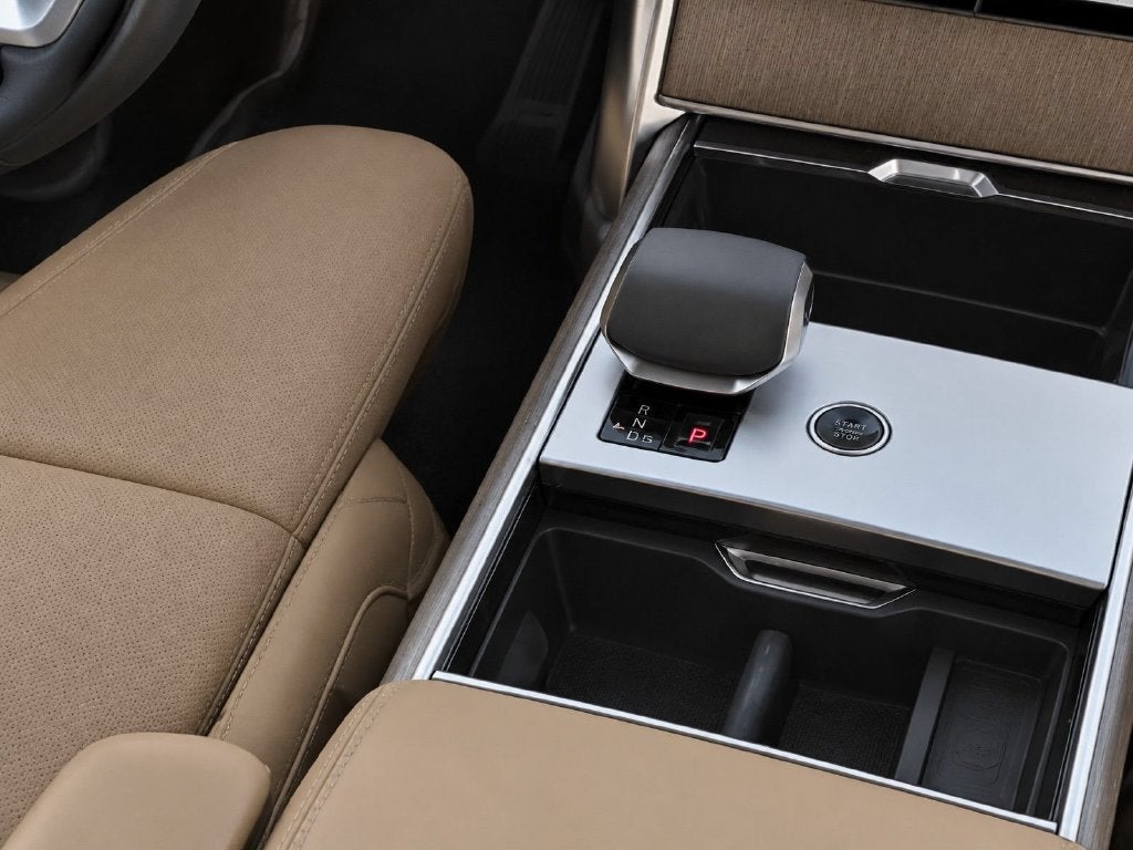 2024 Land Rover Range Rover SE LWB