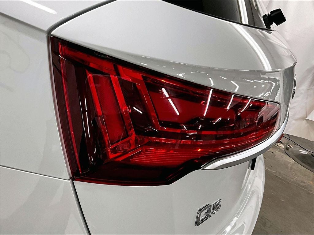 2022 Audi Q5 45 S line Prestige quattro